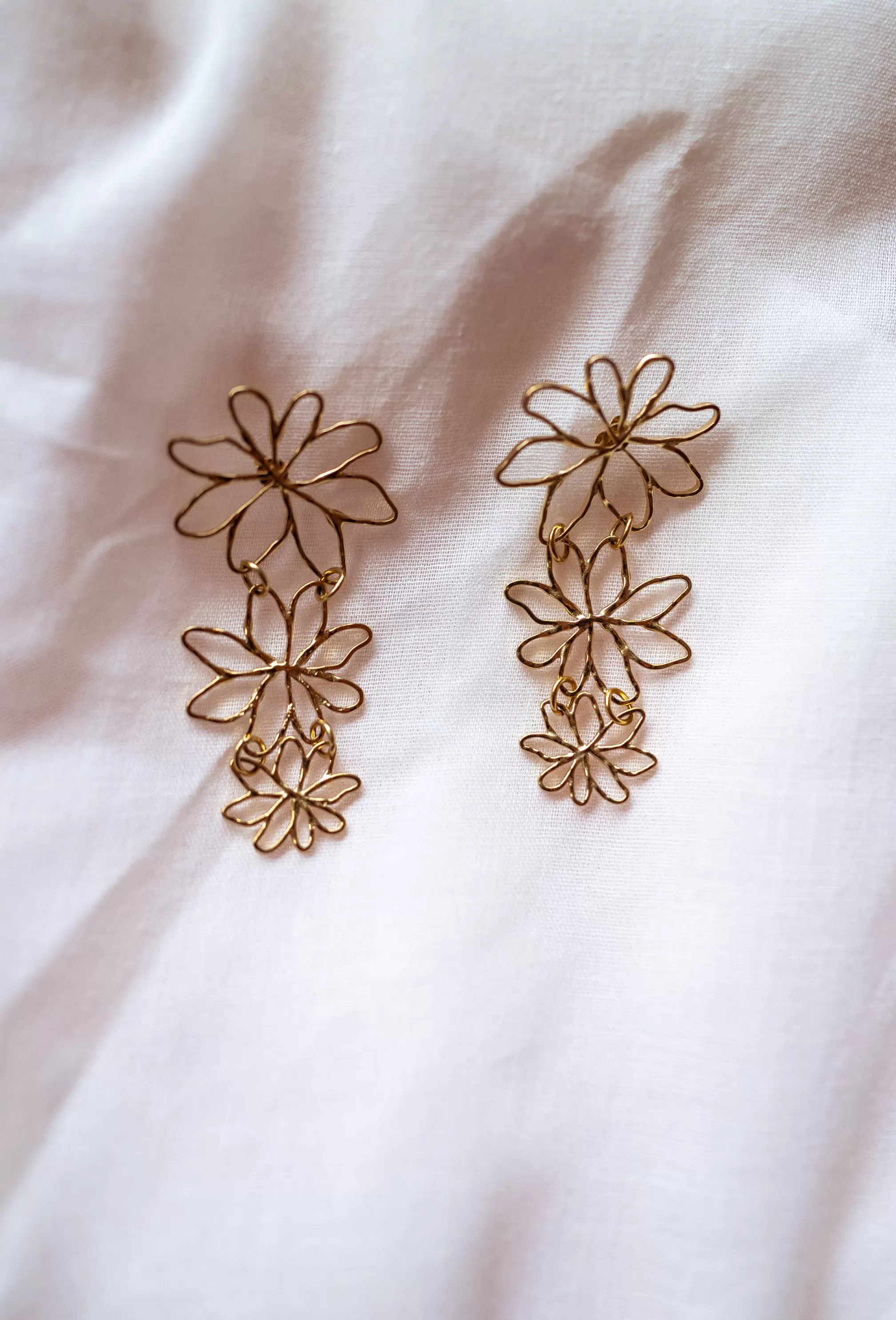 Amiel Earrings - Golden - 3 Flowers - Jewelry-Easy Clothes Discount