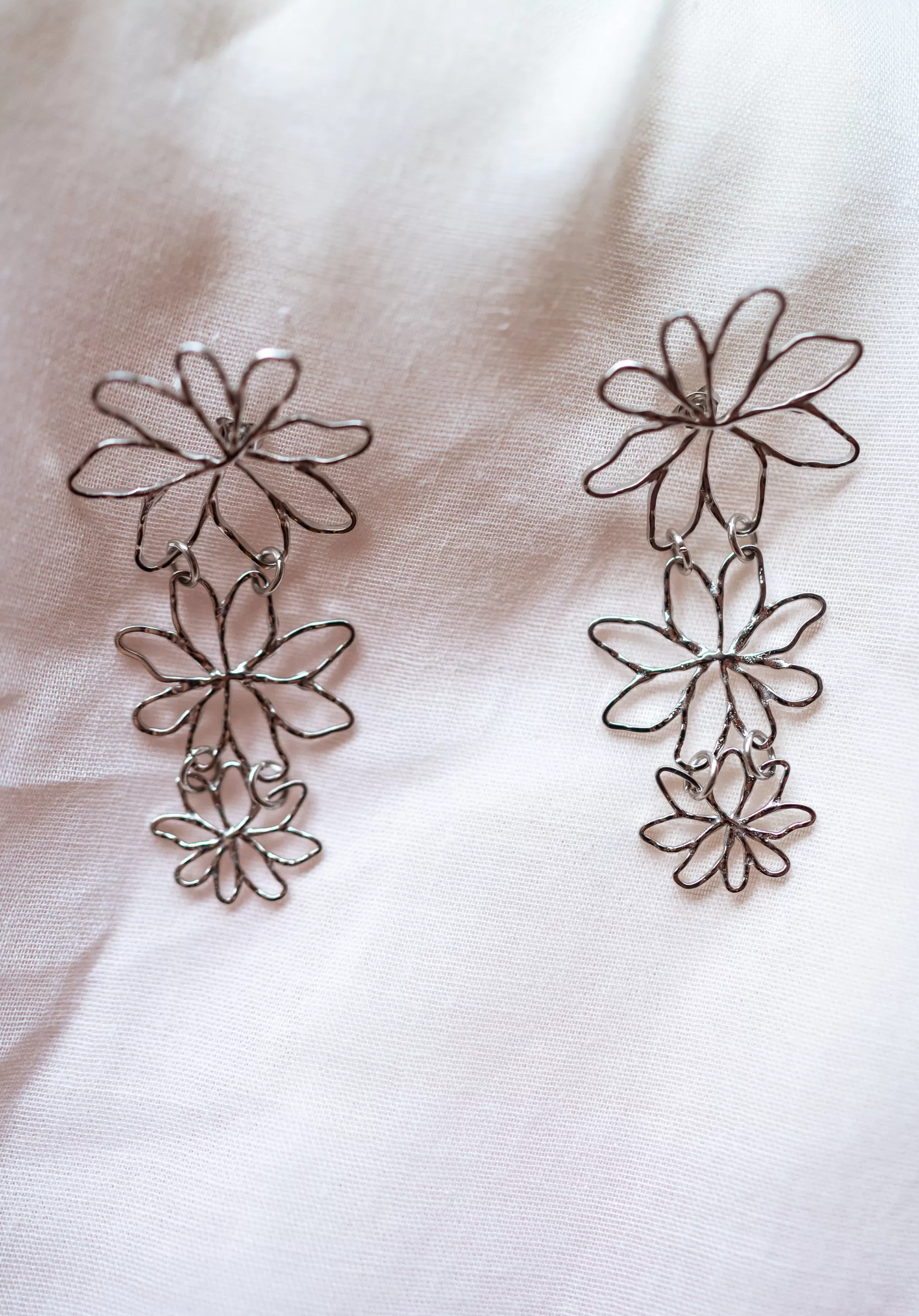 Amiel Earrings - Silver - 3 Flowers - Jewelry-Easy Clothes Outlet