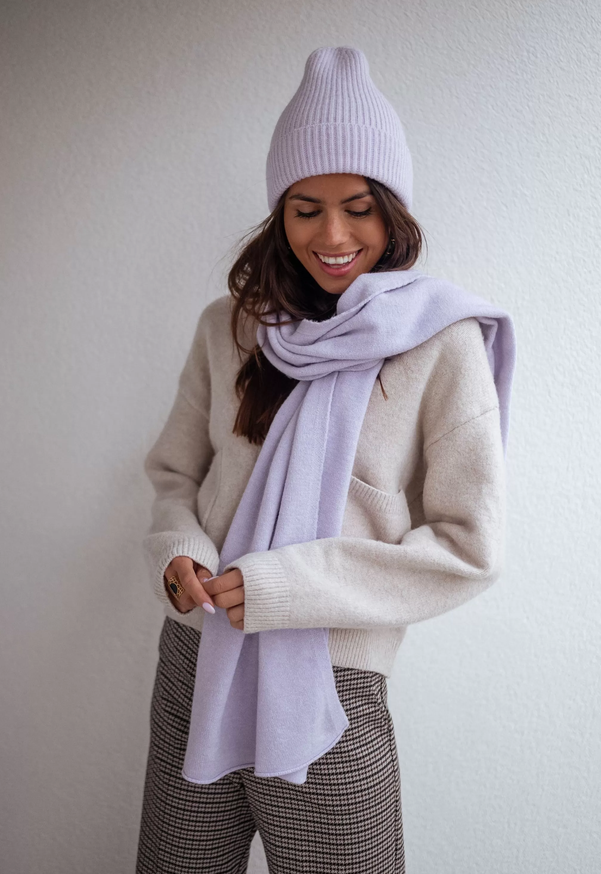 Devin Scarf - -Easy Clothes Store