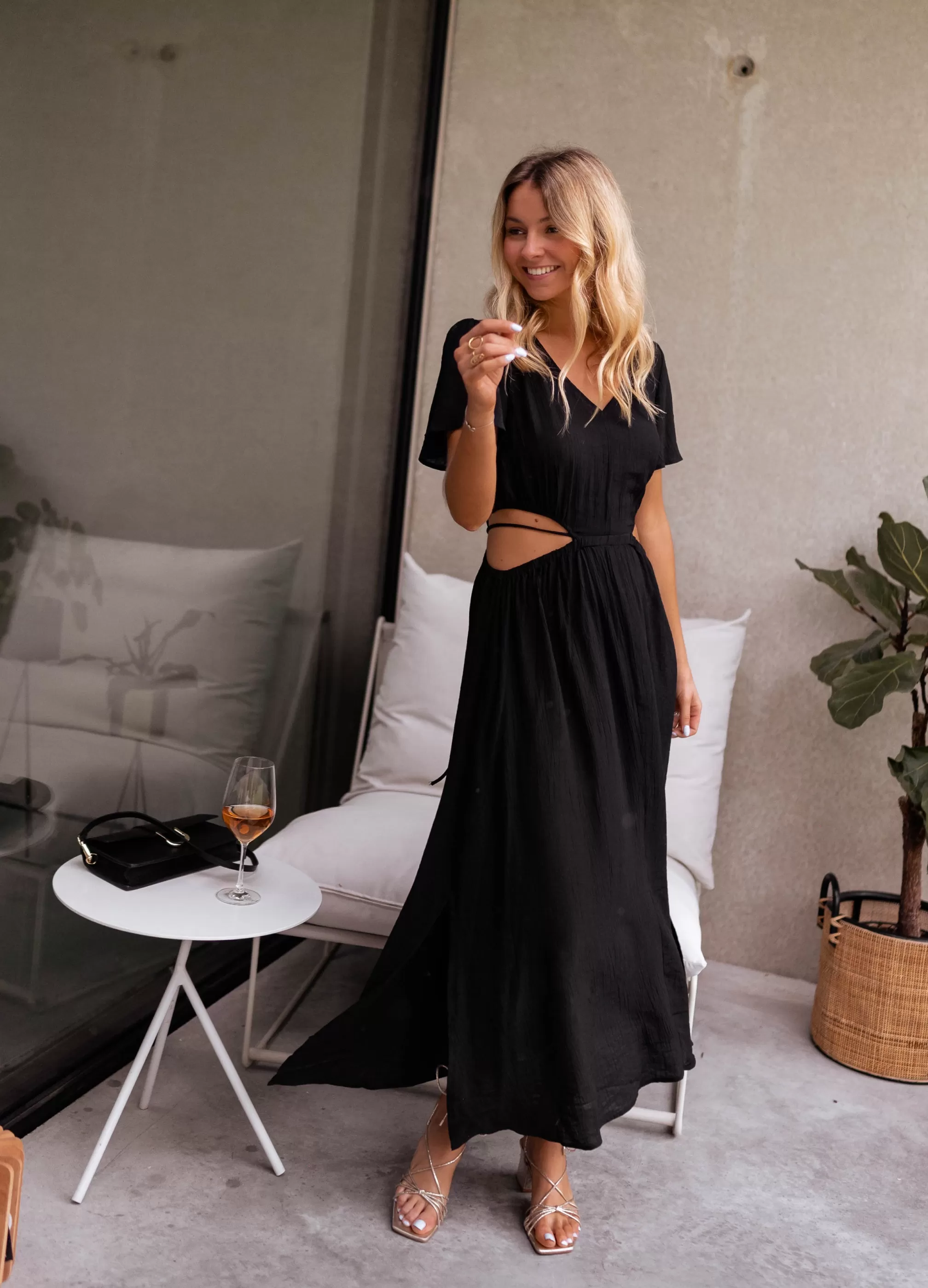 Dress Eveline Black | Long DressFluid | Ready To-Porter Online | -Easy Clothes Store