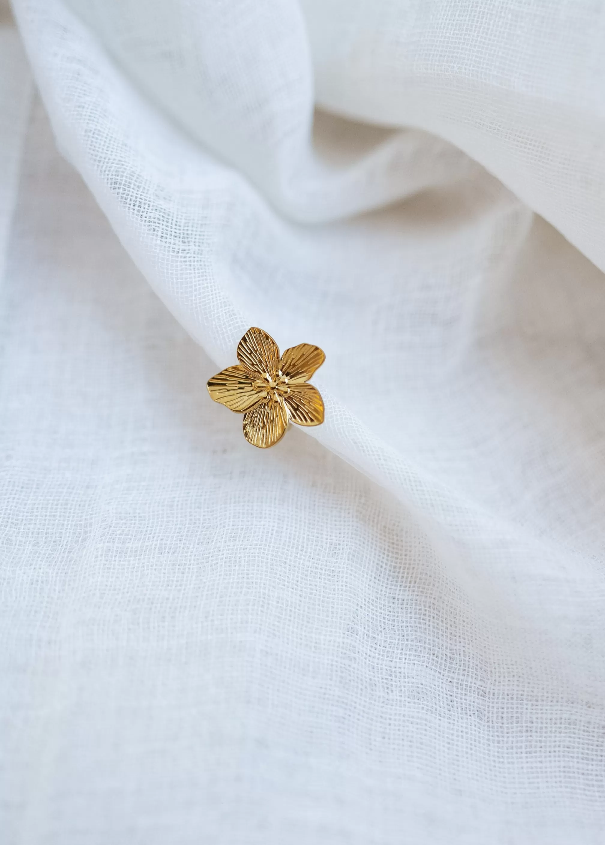 Flower Ring - -Easy Clothes Sale