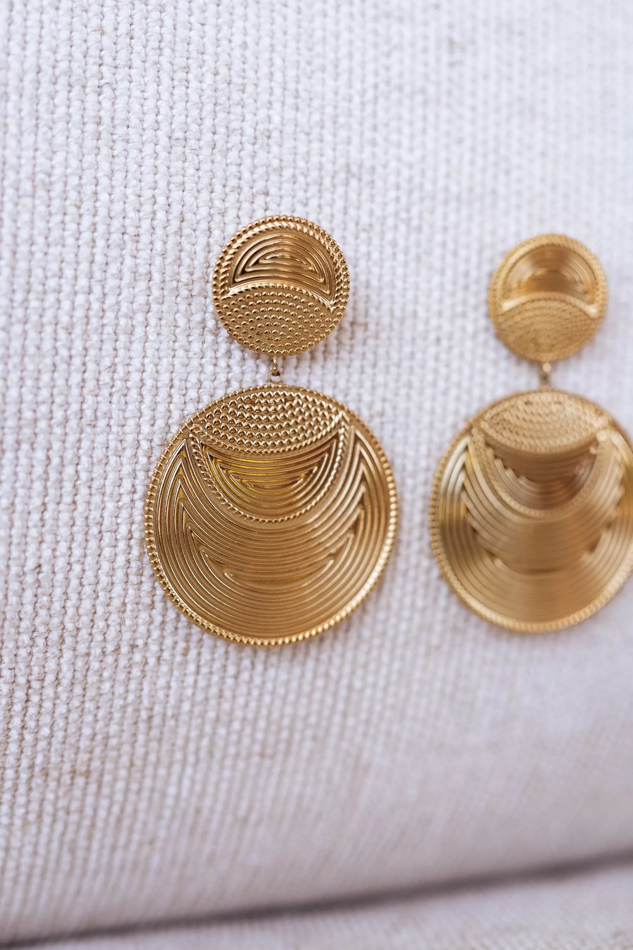 Gory Earrings Golden | Dressed Earrings | Ready To-Porter Online | -Easy Clothes Cheap